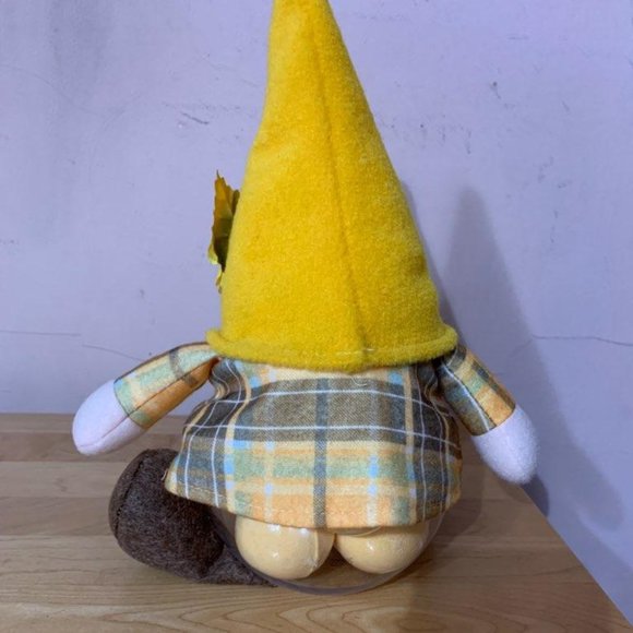 Asquith and Somerset Gnome filled with  sunflower citrus bath bombs - Picture 3 of 7